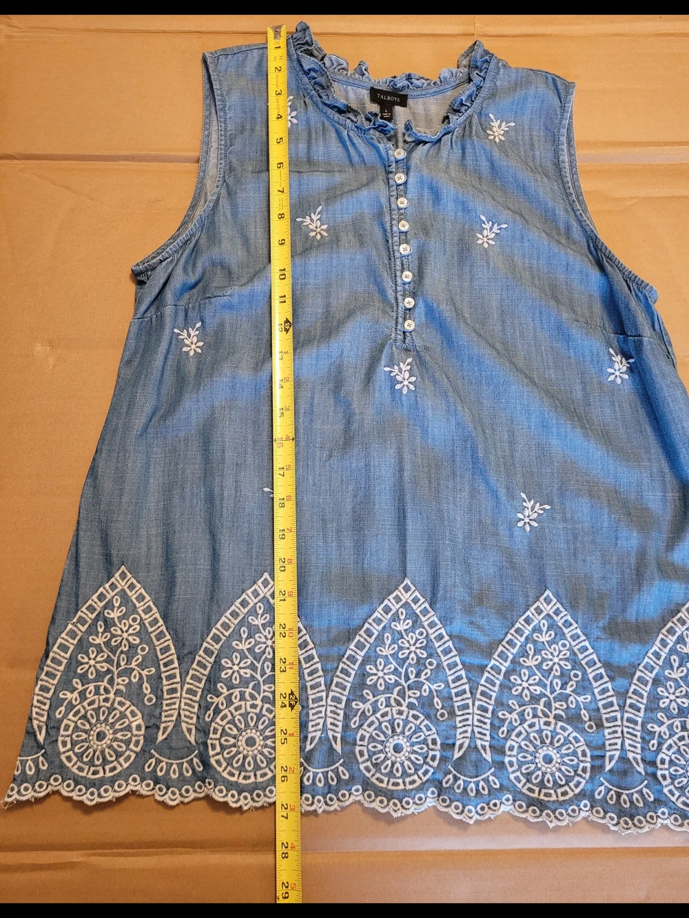 Talbots Women's Blue Embroidered Chambray Sleeveless Top Sz. Lg. - Picture 6 of 8